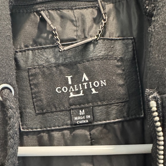 Women’s Black vegan Leather Jacket - Picture 3 of 9